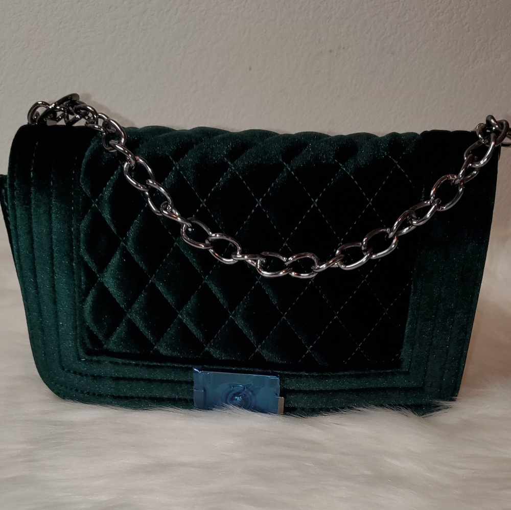 Purses - Picture 3 of 8